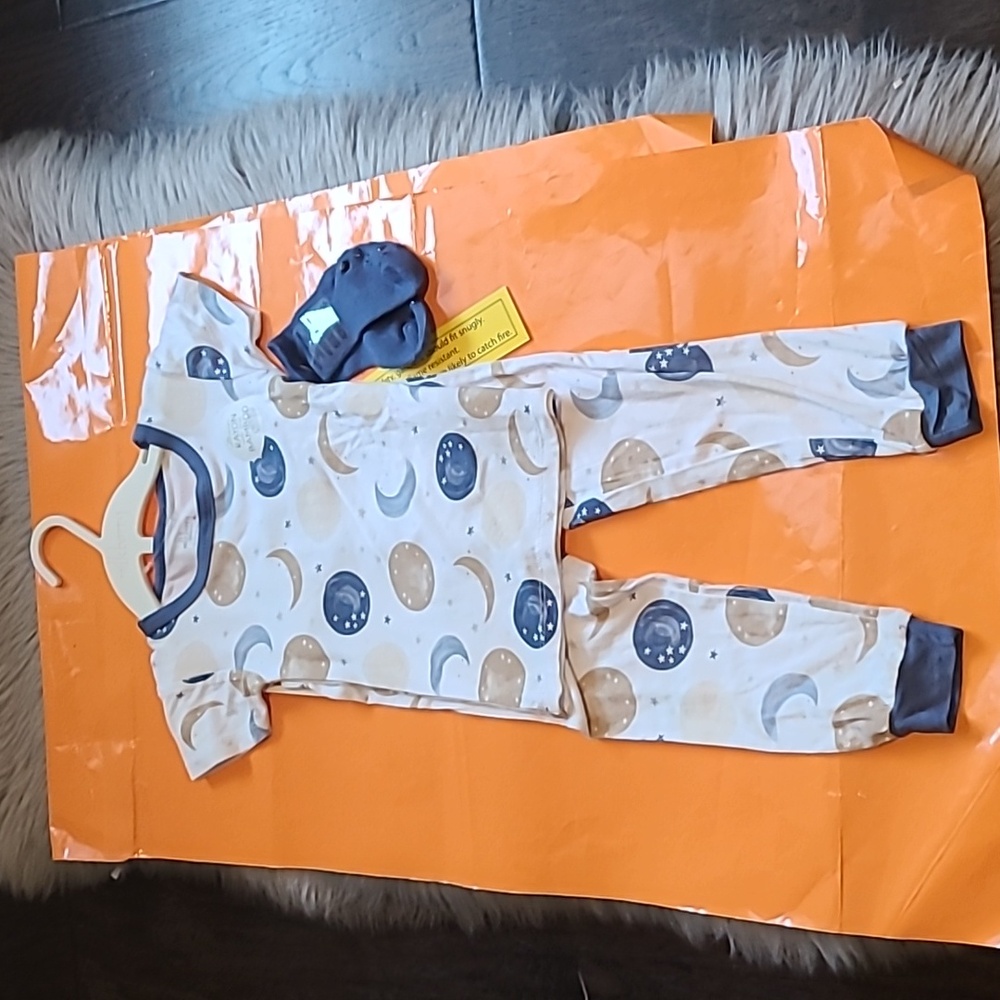 Nwt! Milkberry bamboo baby boy pajama set in moon and stars